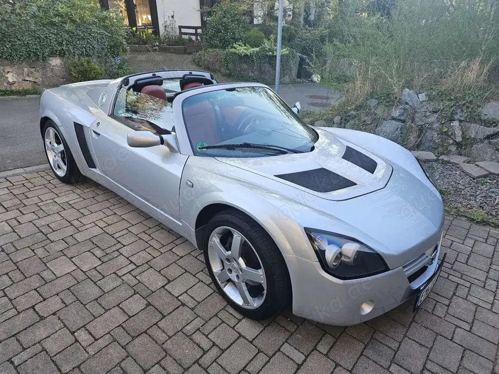 Opel Speedster 2.2