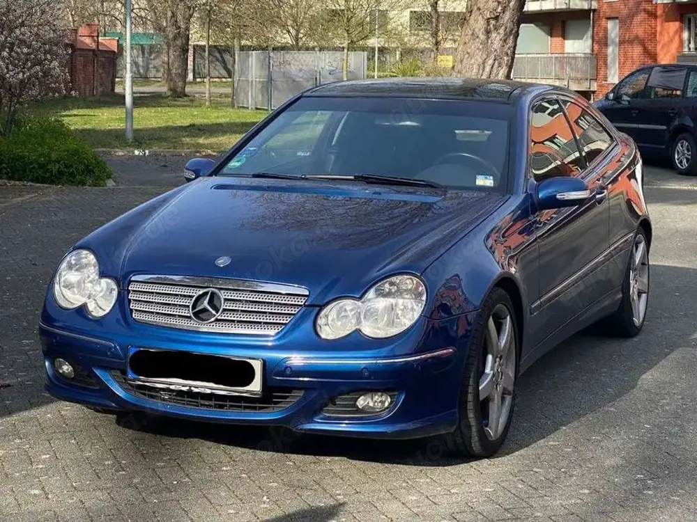 Mercedes-Benz C 320 C-Klasse Sportcoupe, Panoramadach, TÜV Okt 2026