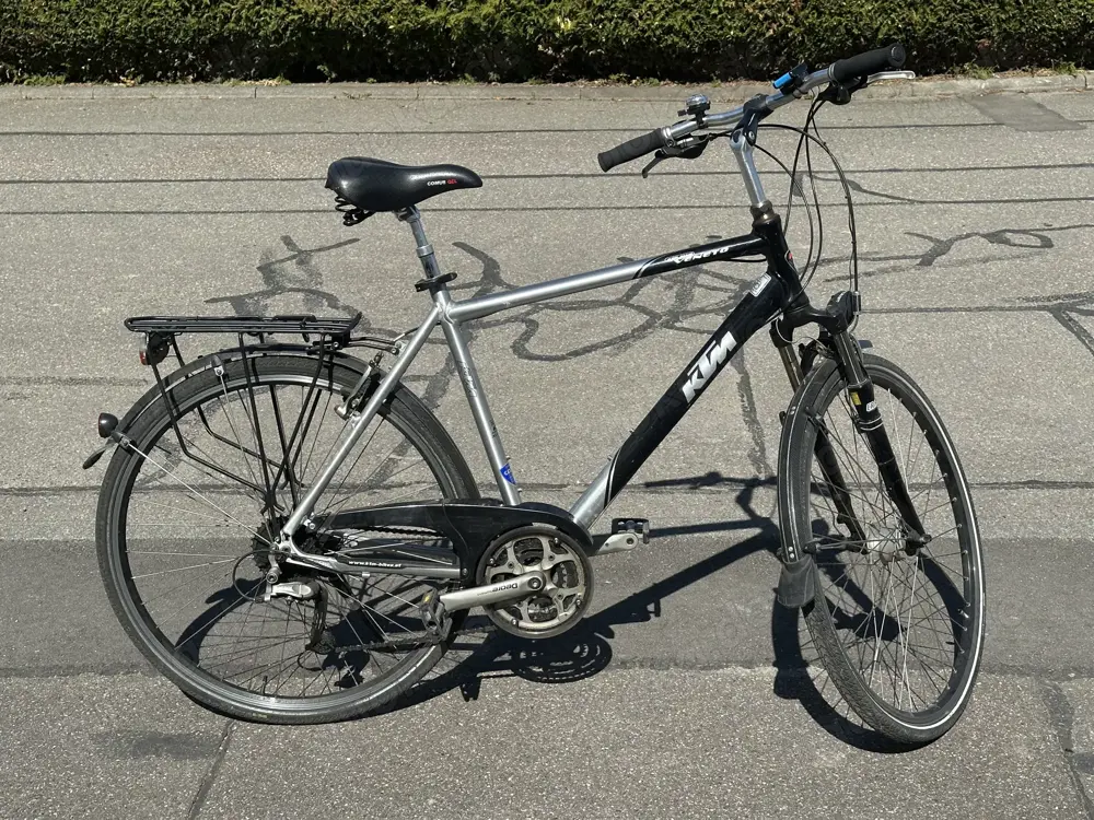 KTM Veneto Fahrrad 28"x1,5, Tourenrad mit Licht und Gepäckträger 