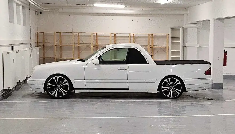 Mercedes-Benz E 290 Pickup