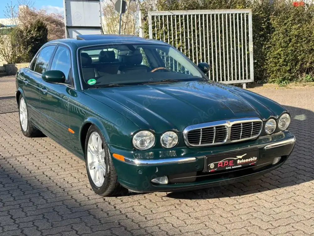 Jaguar XJ8 4.2 V8 1 Hand Tüv/Au NEU Scheckheft Jaguar XJ8 4.2 V8 1 Hand Tüv/Au NEU Scheckheft