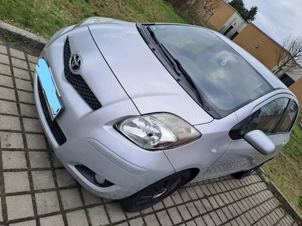 Toyota Yaris Yaris 5-Türer 1.33 VVT-i Sol