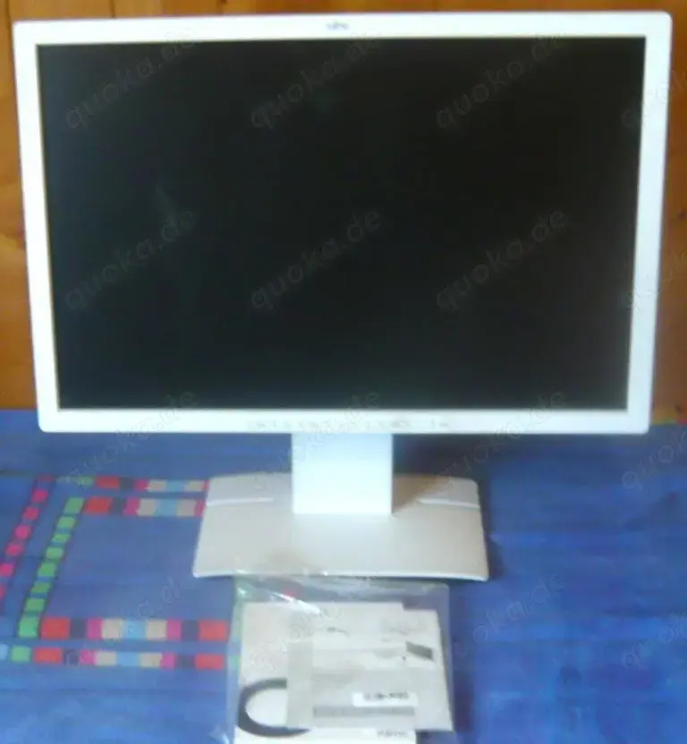 Fujitsu Monitor Bildschirm 24 Zoll defekt Bastler Ersatzteilspender zteilspend Fujitsu Monitor Bildschirm 24 Zoll defekt Bastler Ersatzteilspender zteilspend