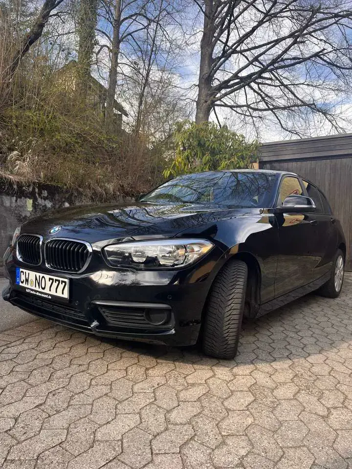 BMW 118 BMW 118i F-20 Schwarz