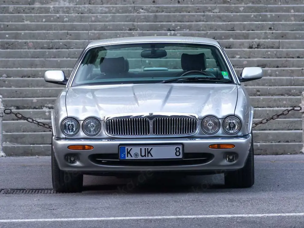 Jaguar Daimler XJ V8