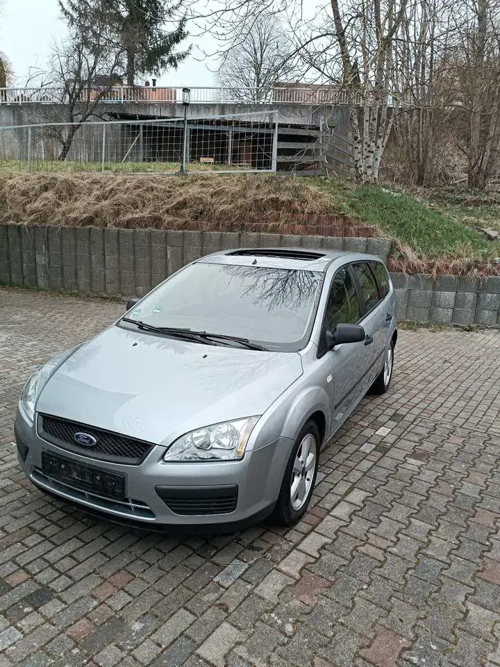 Ford Focus 1.6 16V Trend