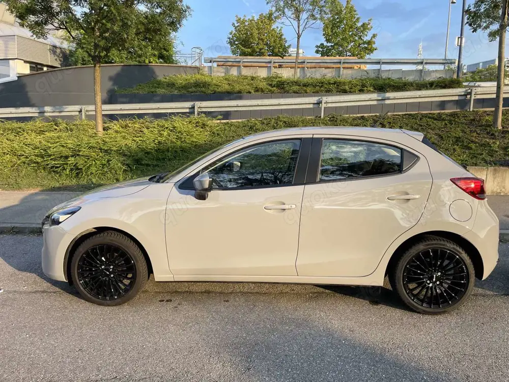 Mazda 2 e-SKYACTIV G 90 M HYBRID Center-Line