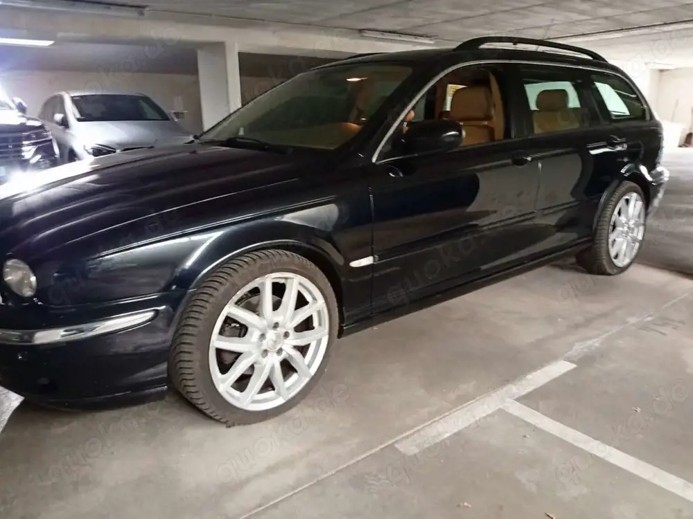 Jaguar X-Type