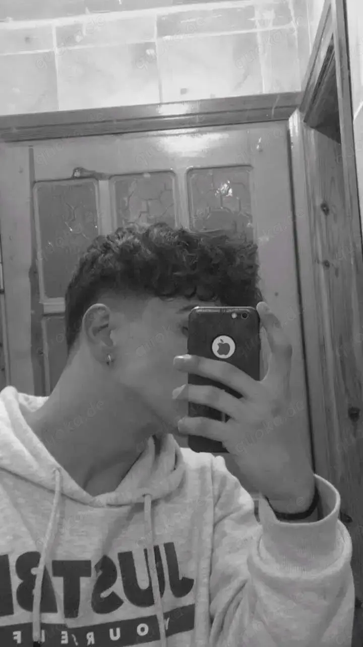 Du suchst ein 18 jährige der alles bestimmt was du machen musst für ihn!!