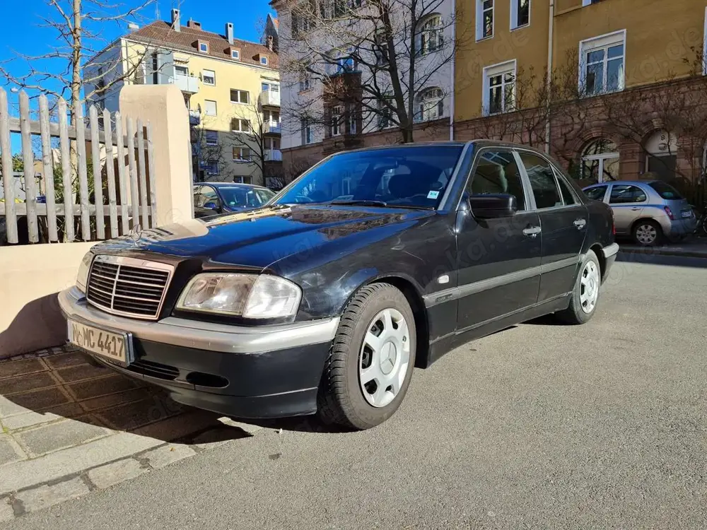 Mercedes-Benz C 200 C220 - CDI Classic Selection