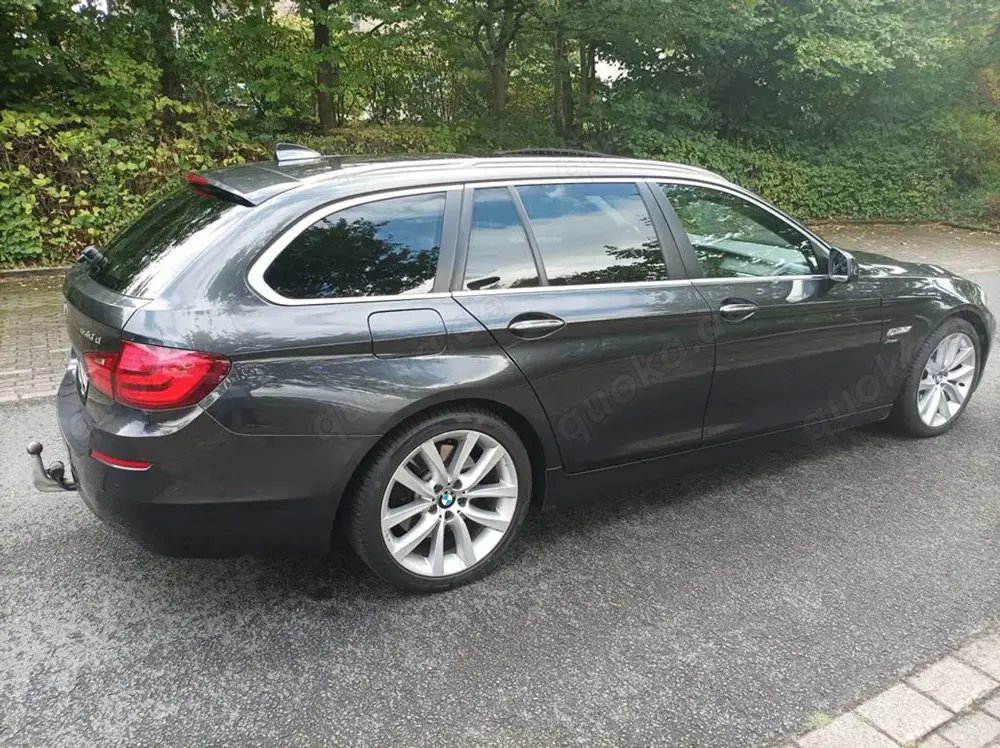 BMW 530 5er Touring Diesel 530d xDrive Touring Sport-Aut.