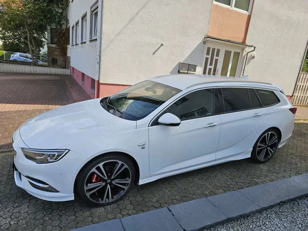 Opel Insignia Sports Tourer 1.5 benzin OPC line *20zoll*