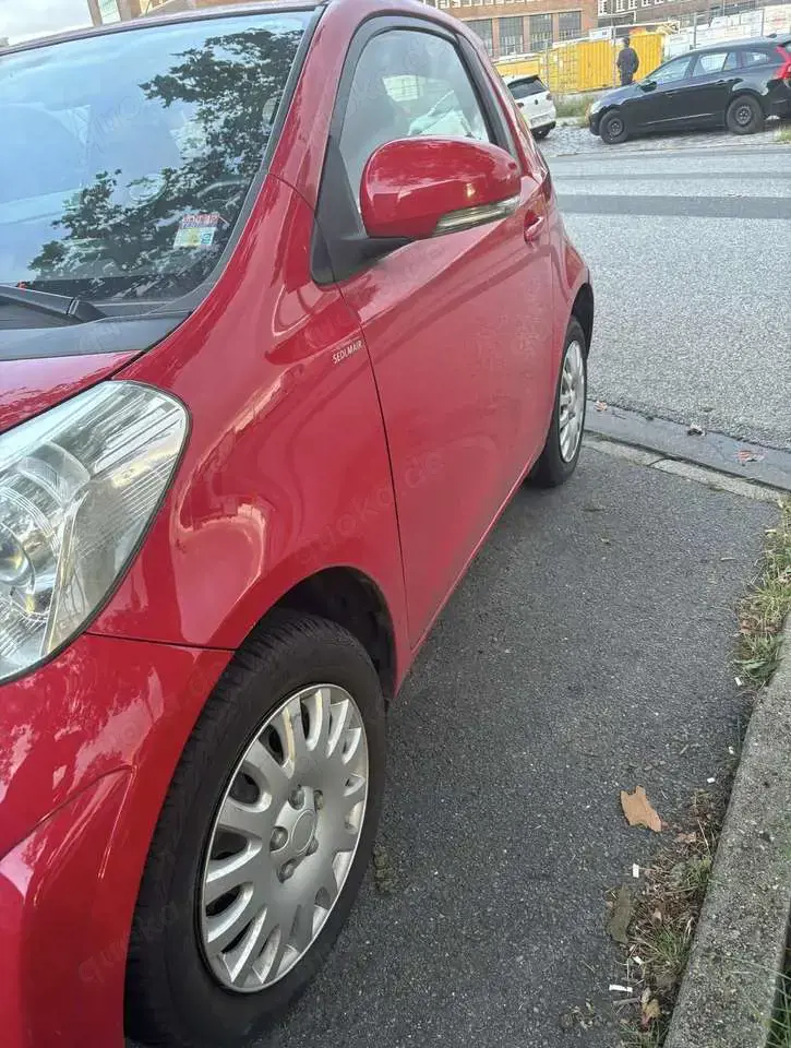 Toyota iQ 1.0
