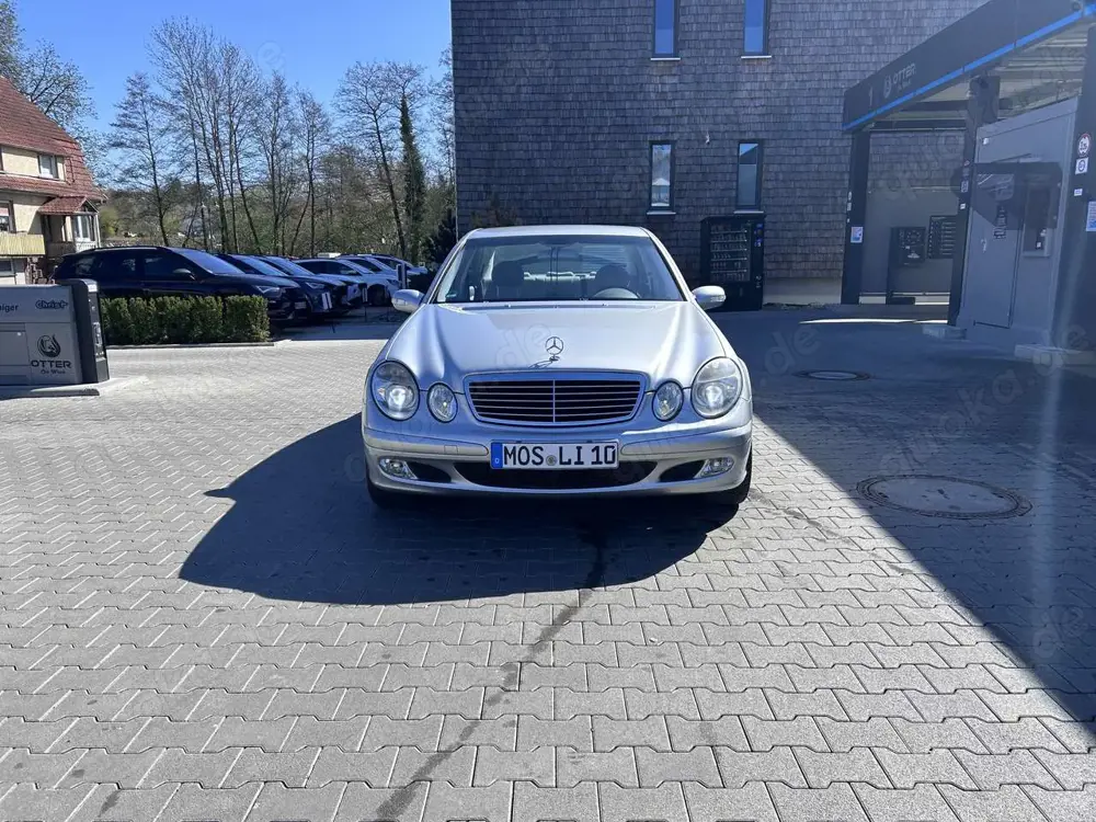 Mercedes-Benz E 240 Classic