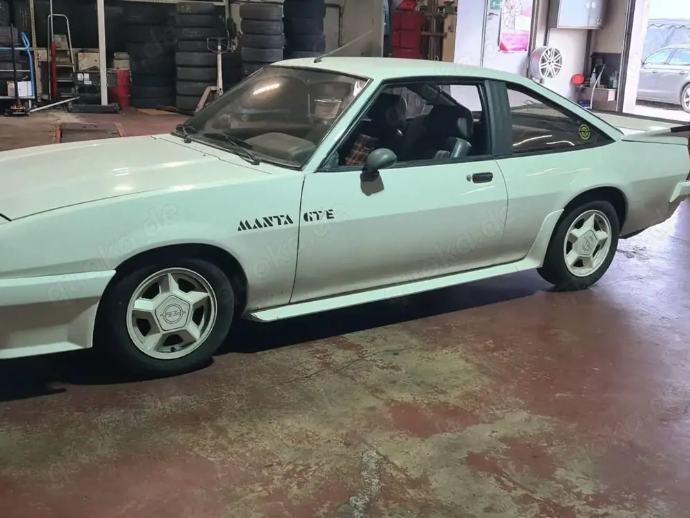 Opel Manta
