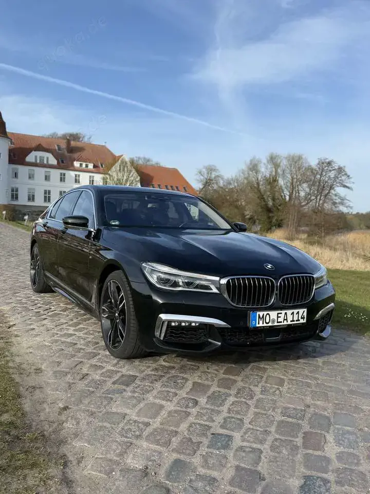 BMW 750 750 d xDrive G11 Sport M Voll Garantie 1 Jahr