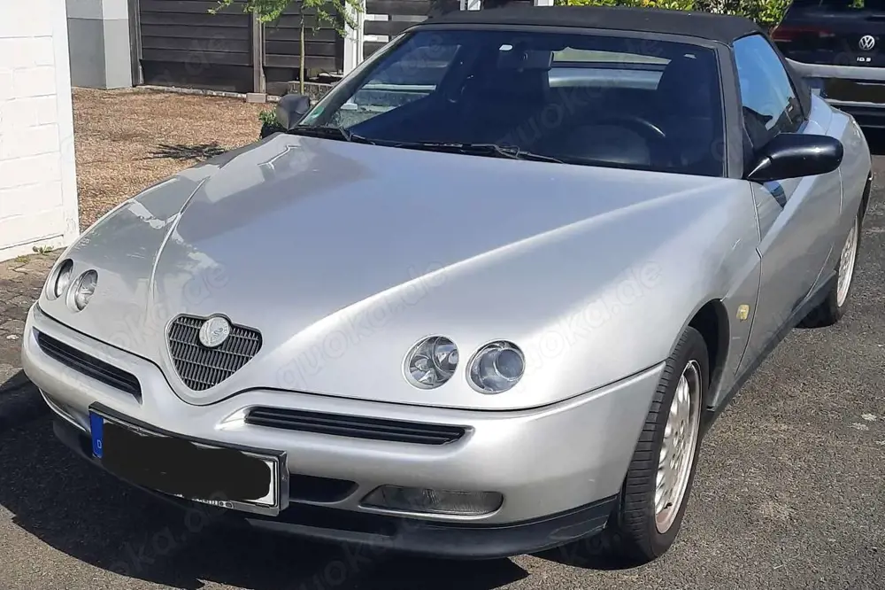 Alfa Romeo Spider 2.0 16V Twin Spark Sommerfahrzeug Alfa Romeo Spider 2.0 16V Twin Spark Sommerfahrzeug