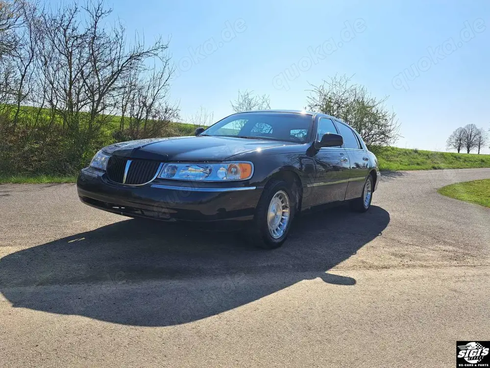 Lincoln Town Car