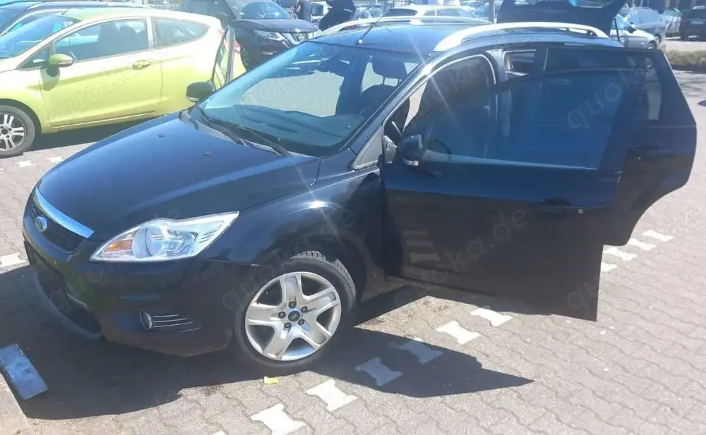 Ford Focus Focus Turnier 1.6 16V Black Magic