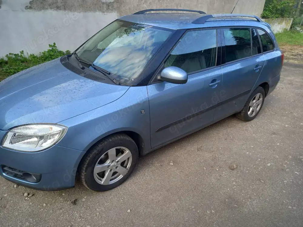 Skoda Fabia FABIA-KOMBI AUTOMATIK MODELL 2010-STANDH-PDC-UVM-