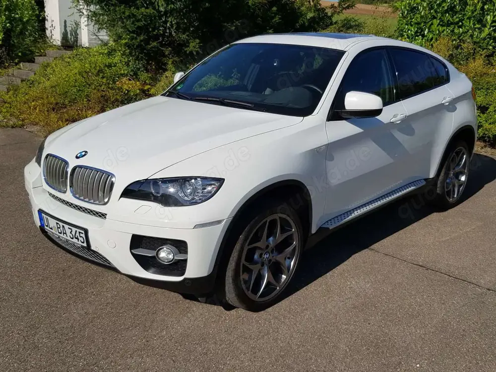 BMW X6 xDrive50i