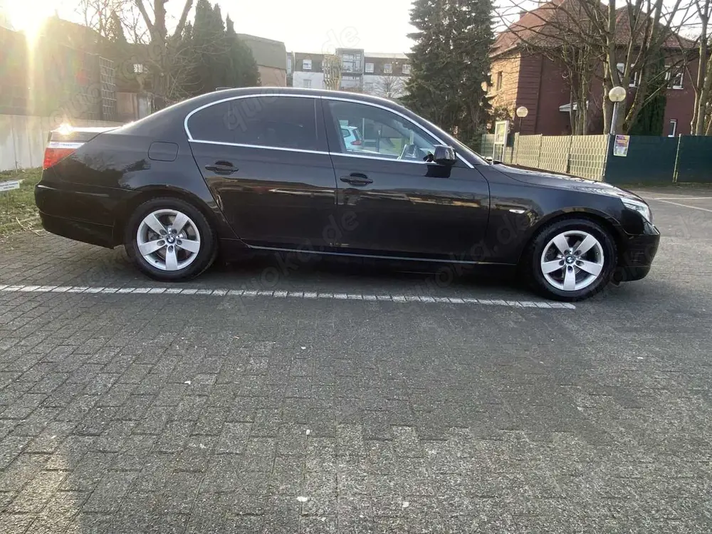 BMW 520 520i
