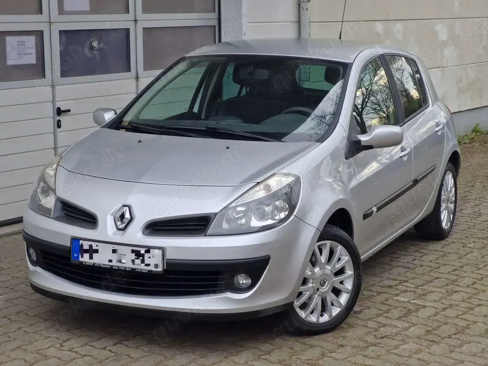 Renault Clio Clio 1.2 16V Exception Kupplung Tüv Reifen neu