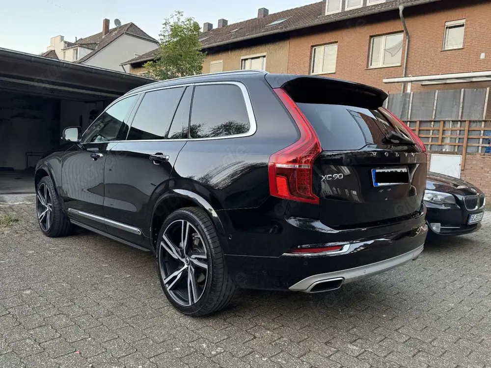 Volvo XC90 D5 AWD 22 Zoll 7 Sitzer StandHz Scheckheft Head Up