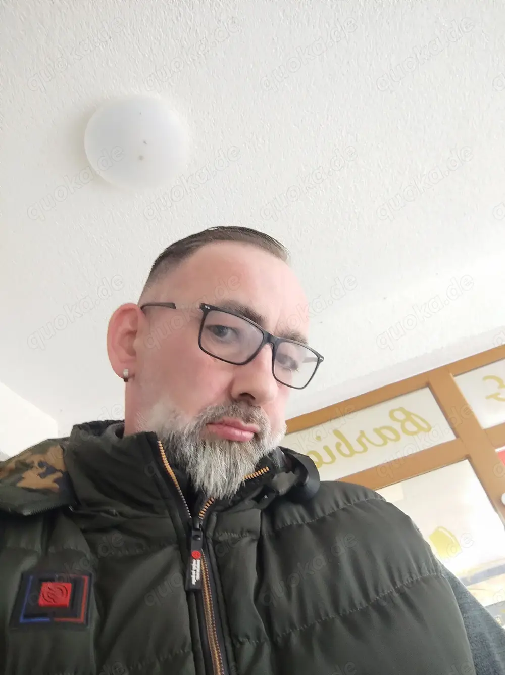 Mann sucht hausfrau oder Ehefrau ab 50  bis 70  für eine Affäre Affäre 