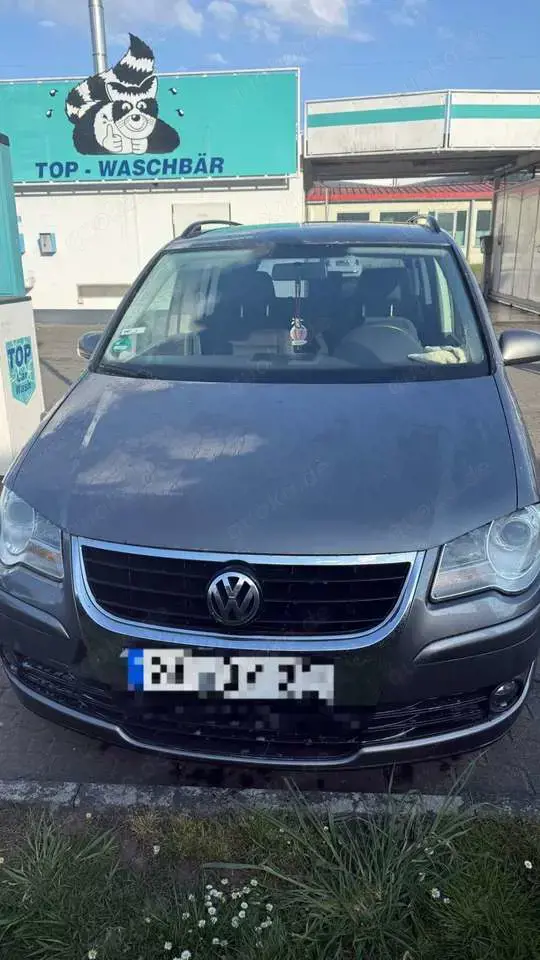 Volkswagen Touran 2.0 TDI TÜV neu