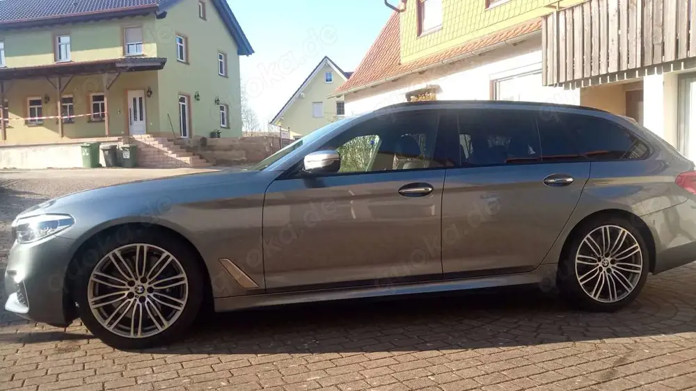 BMW 550 M550d xDrive HUD Pano AHK STH