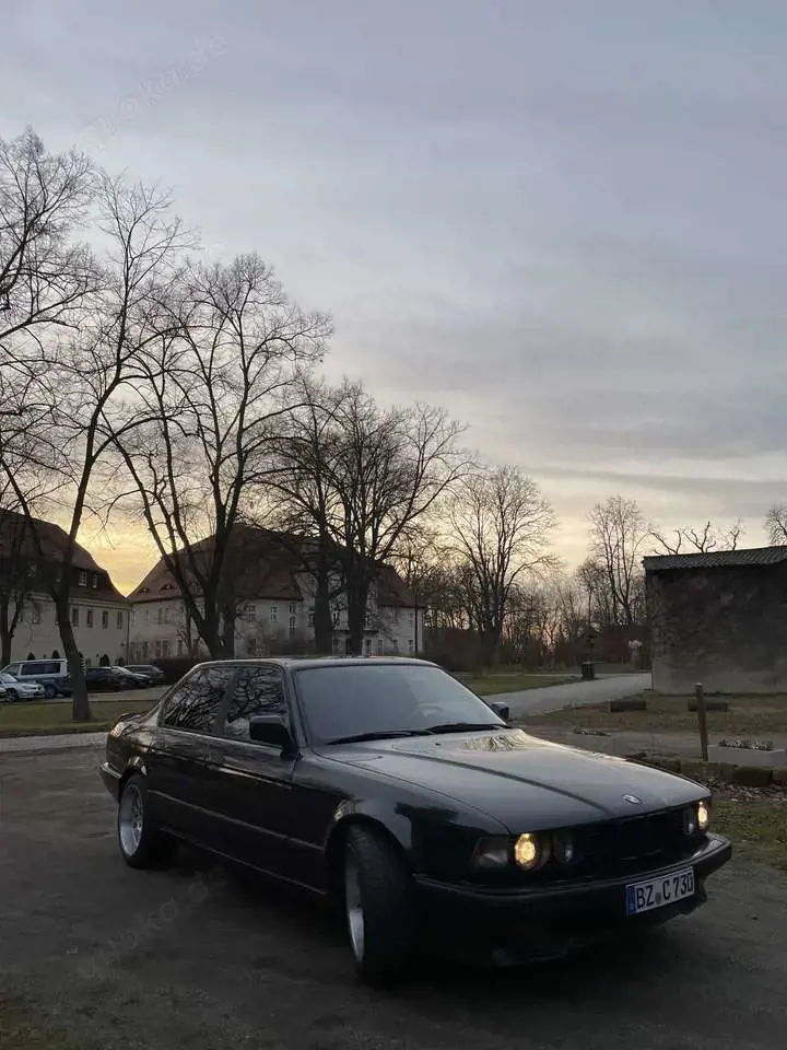 BMW 730 730i