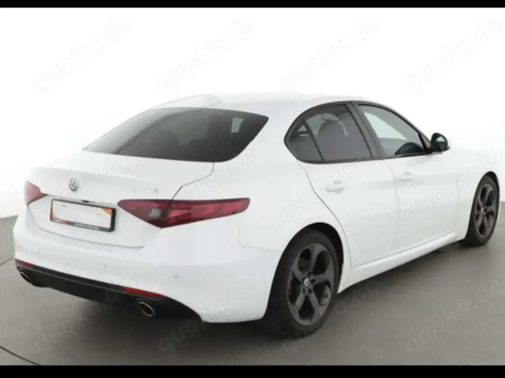Alfa Romeo Giulia 2.2 t eco Business 180cv auto