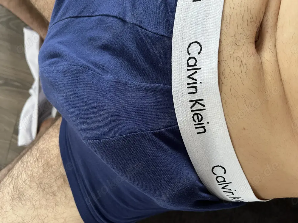 18 Jahre alter Junge mit 20cm ist horny