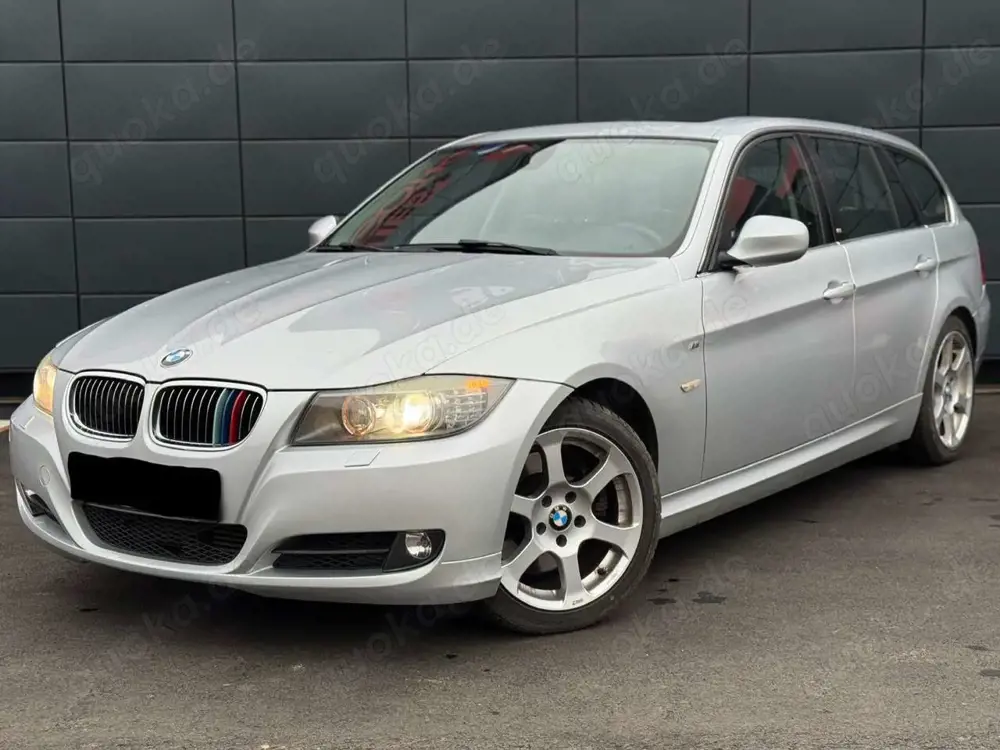 BMW 330 d NAVI/PANO/LEDER/ SHZ/XEN/TÜV+