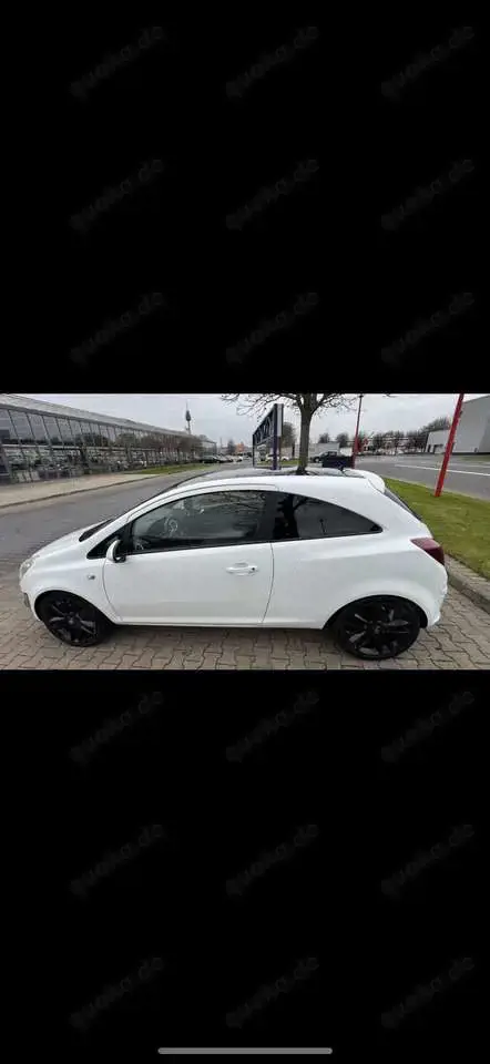 Opel Corsa 1.4 16V Color Edition