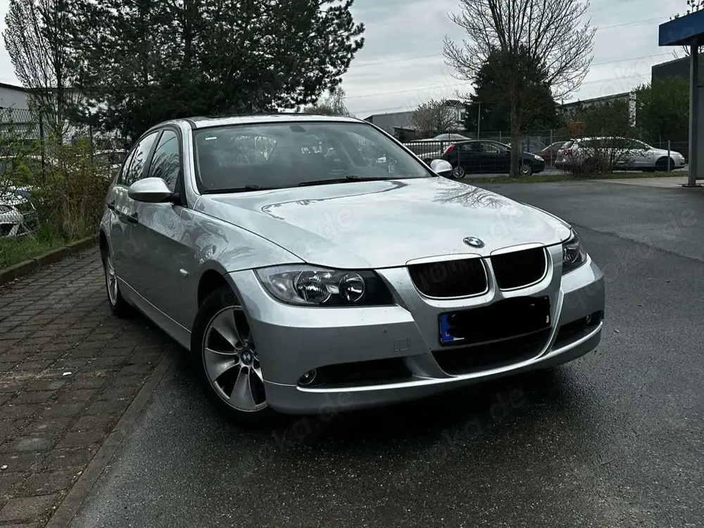 BMW 320 320i