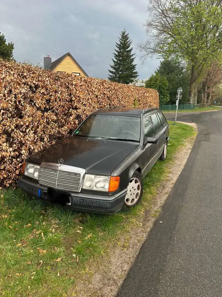 Mercedes-Benz E 230 AHK, elektr. Fensterheber, Schiebedach