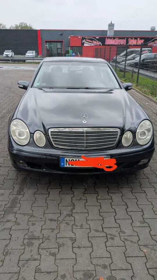 Mercedes-Benz E 240 Classic