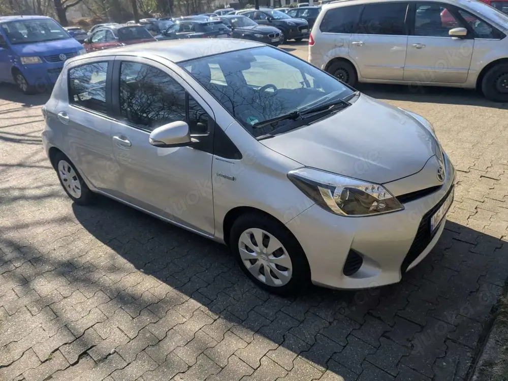 Toyota Yaris Hybrid 1.5 VVT-i