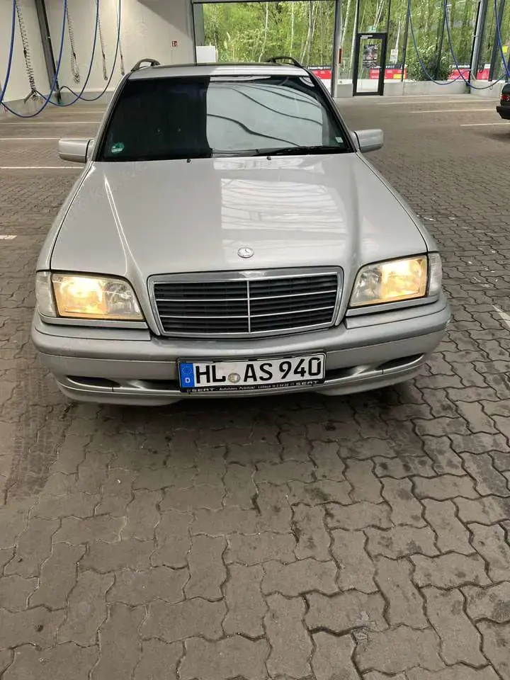 Mercedes-Benz C 180 Mercedes-Benz C-Klasse T-Modell 180