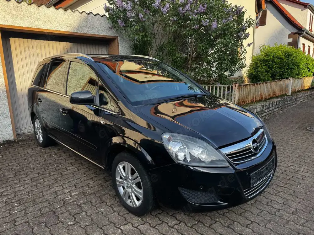 Opel Zafira Zafira 1.6 ecoFLEX Family