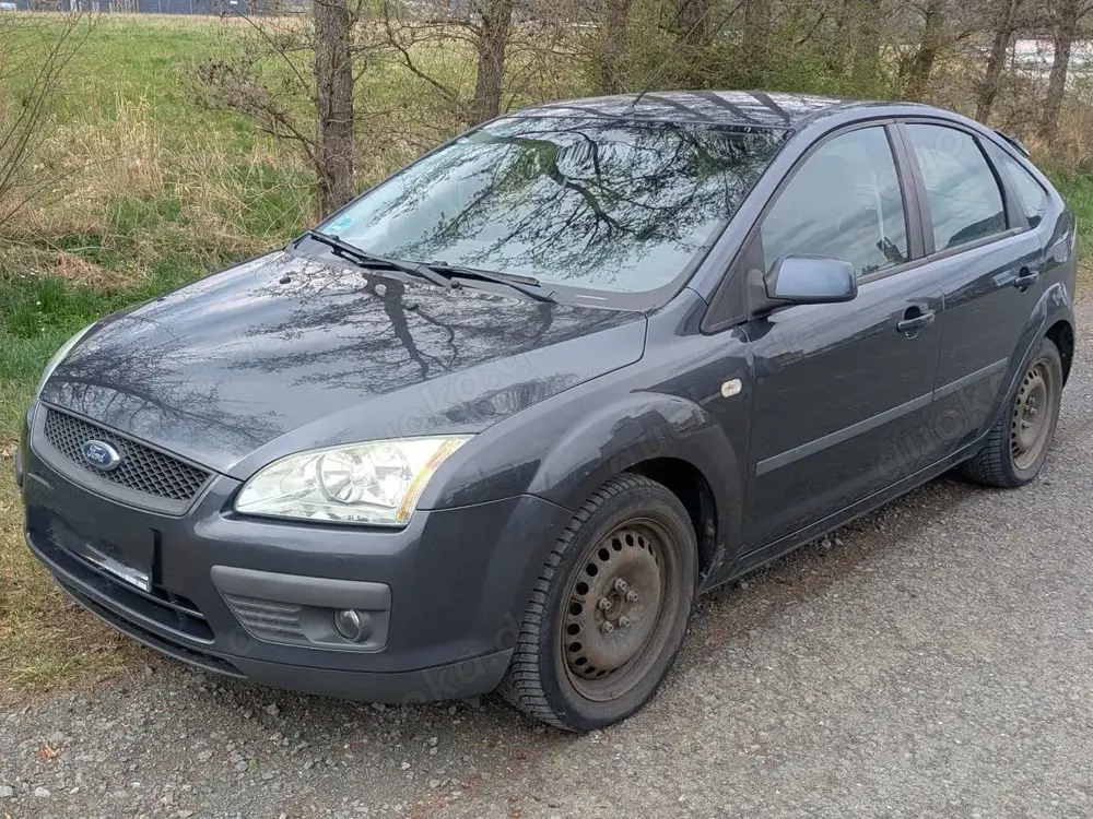 Ford Focus Focus Fließheck 5-Türer 1.6 16V Trend