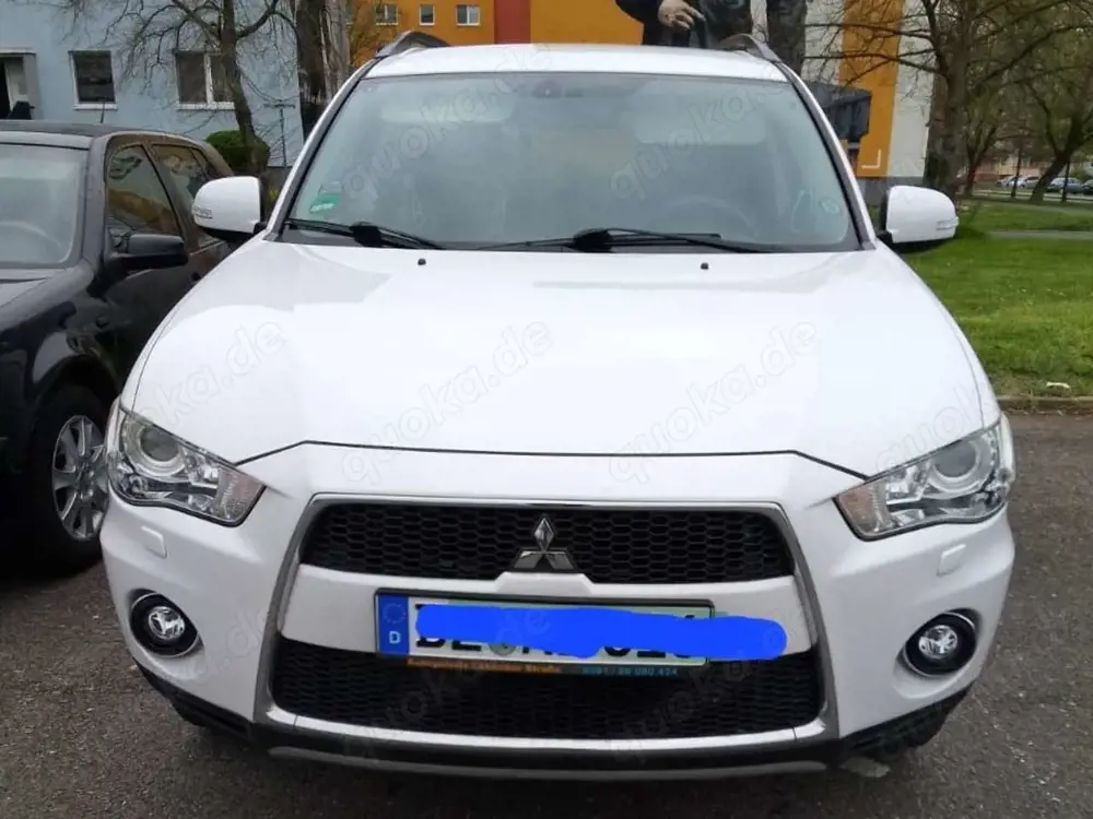 Mitsubishi Outlander 2.2 DI-D Sport Utility Vehicle 2 WD