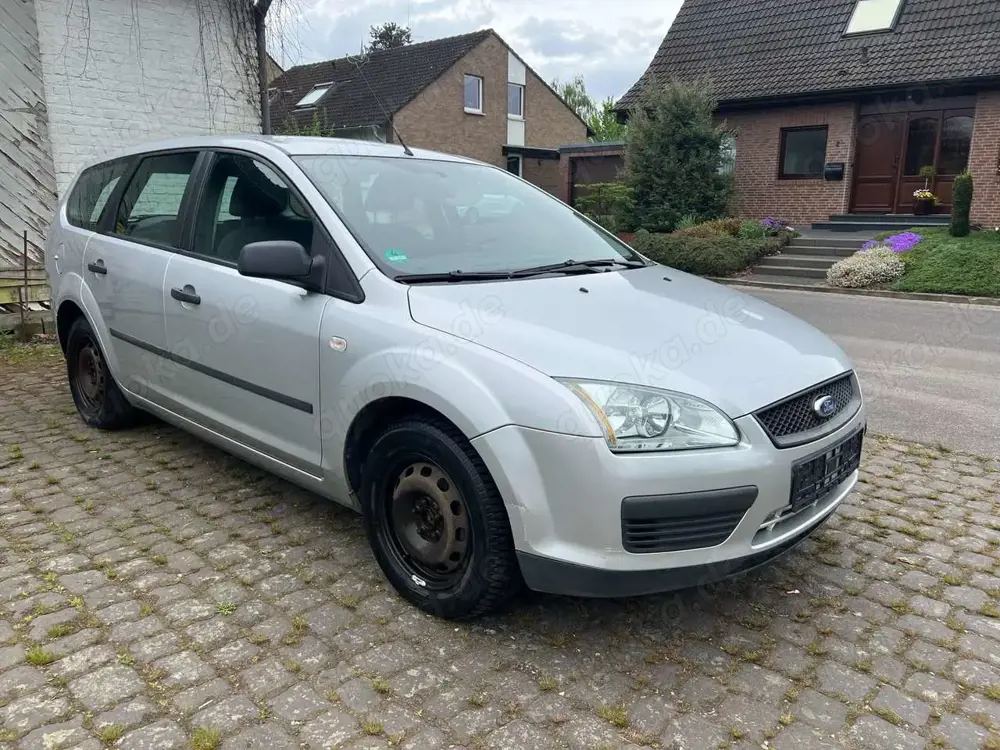Ford Focus 1.6 TDCI * 1 jahr tüv  Fahrbereit *
