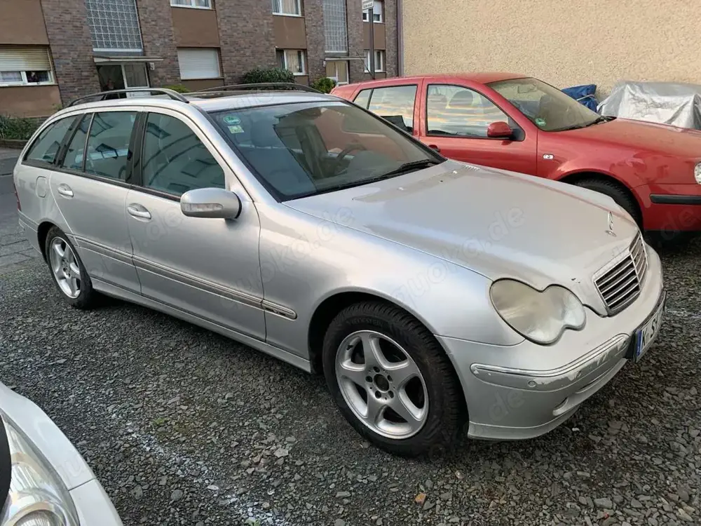 Mercedes-Benz C 270 C 270 T CDI (203.216)