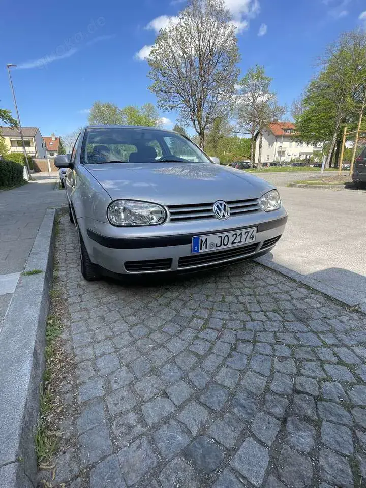 Volkswagen Golf 1.6