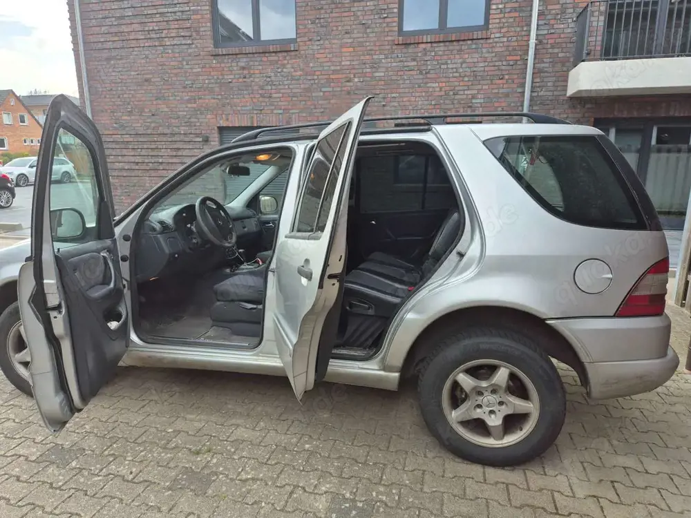 Mercedes-Benz ML 270 ML 270 CDI