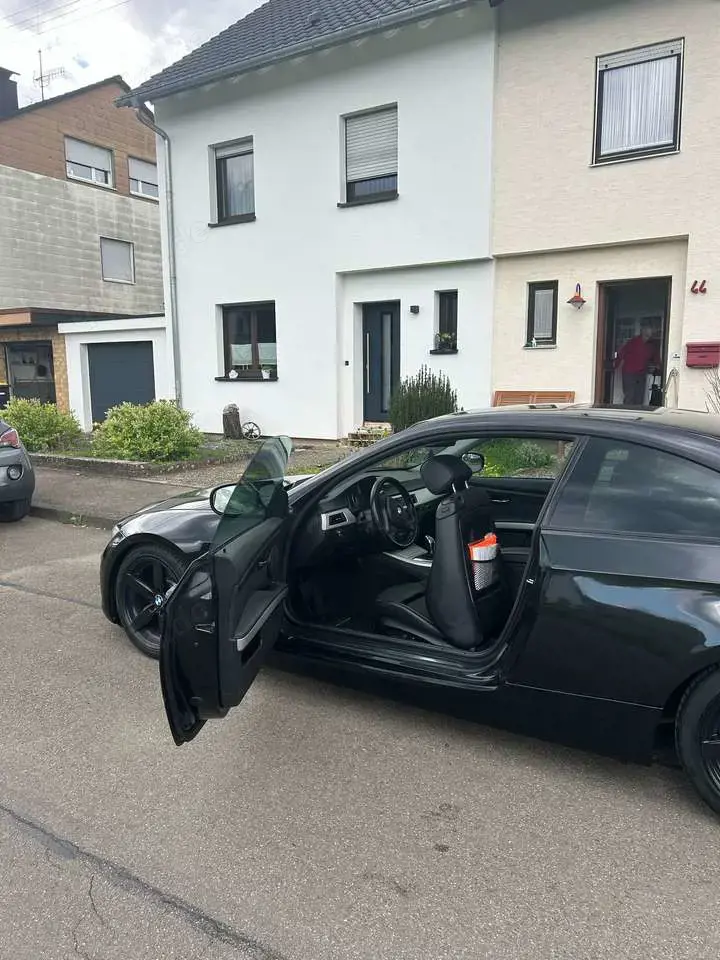 BMW 335 335i