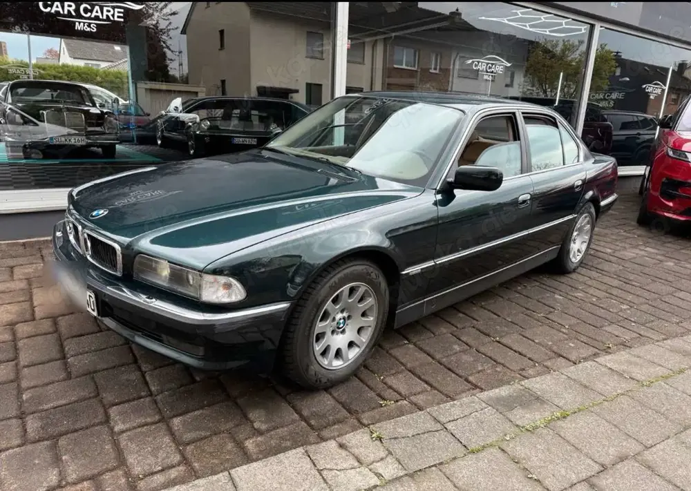 BMW 740 740i A 4.4 V8
